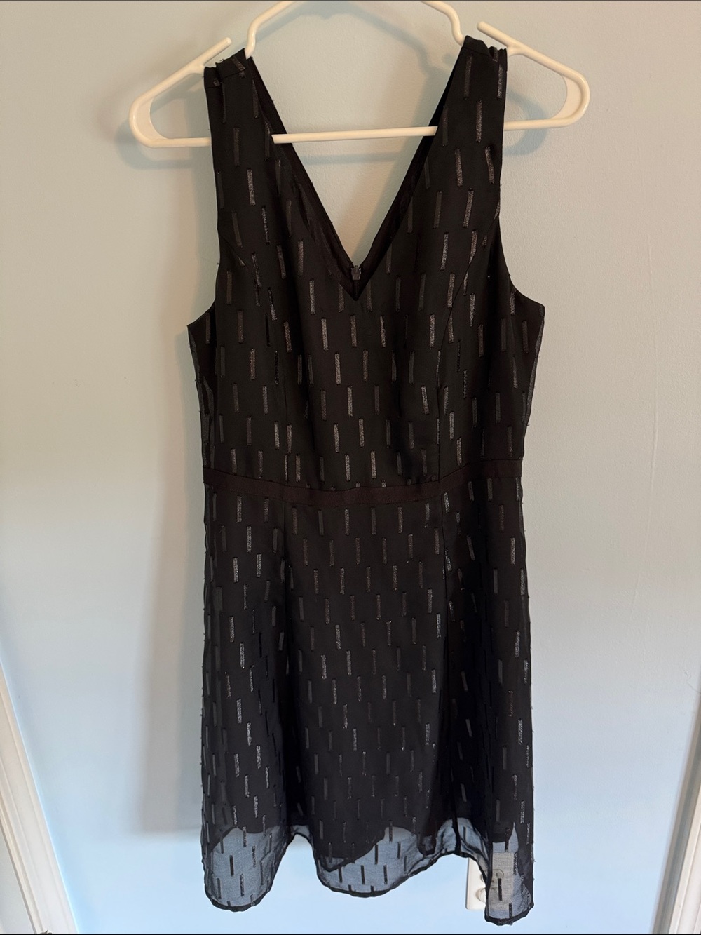 Banana Republic Black Sleeveless V-Neck Midi Sparkle Dress